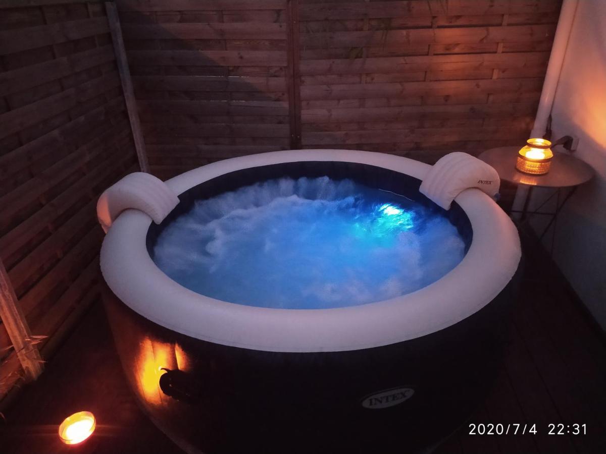 Maison Au Calme Climatisee Avec Spa De Mai A Fin Septembre Villa Royan Exterior photo